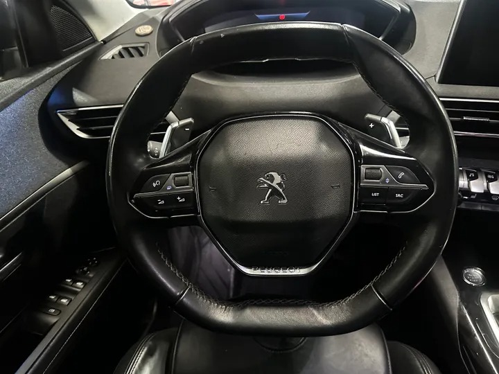 Peugeot 3008 — vue 15