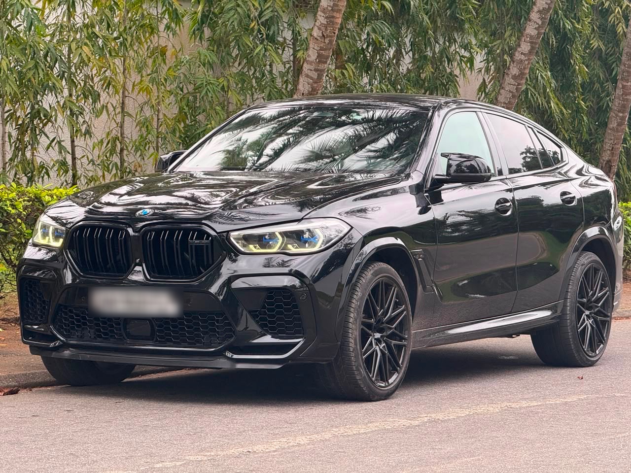 BMW X6 COMPETITION — vue 2