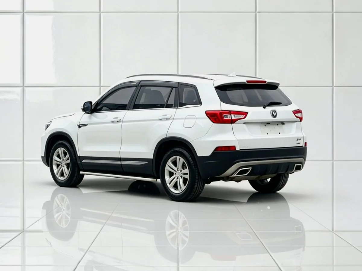 Changan CS75 — vue 9