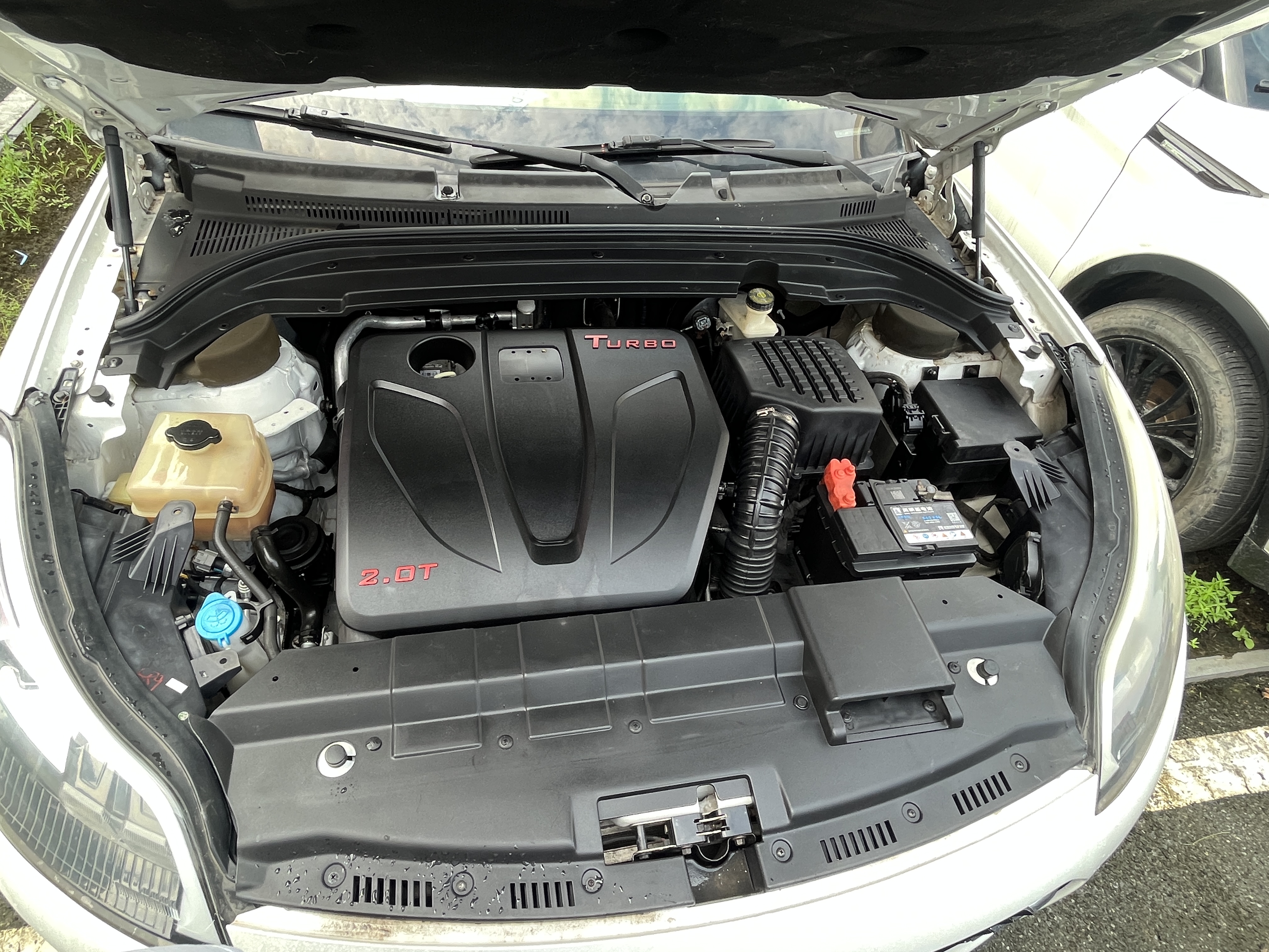 Zotye SR9 — vue 10